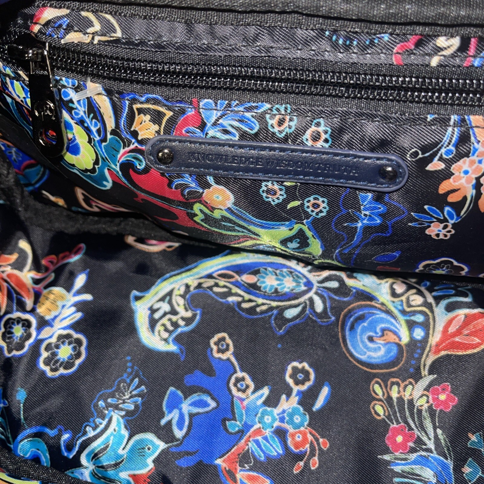 Robert Graham Navy Blue Hydrus Max Shaving Toiletry Travel Bag Paisley Interior