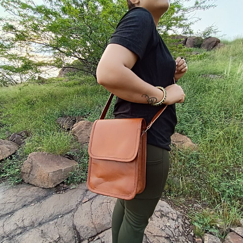 11 In Real Leather Messenger Crossbody Bag iPad/Tab Handbag Satchel Sling Bags