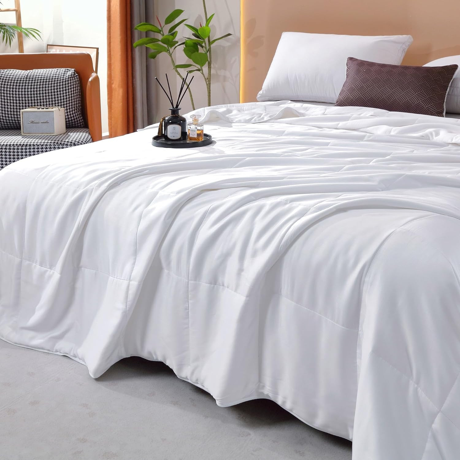 Luxury Machine Washable Silk-Filled Twin Quilt – Ultra Soft & Breathable