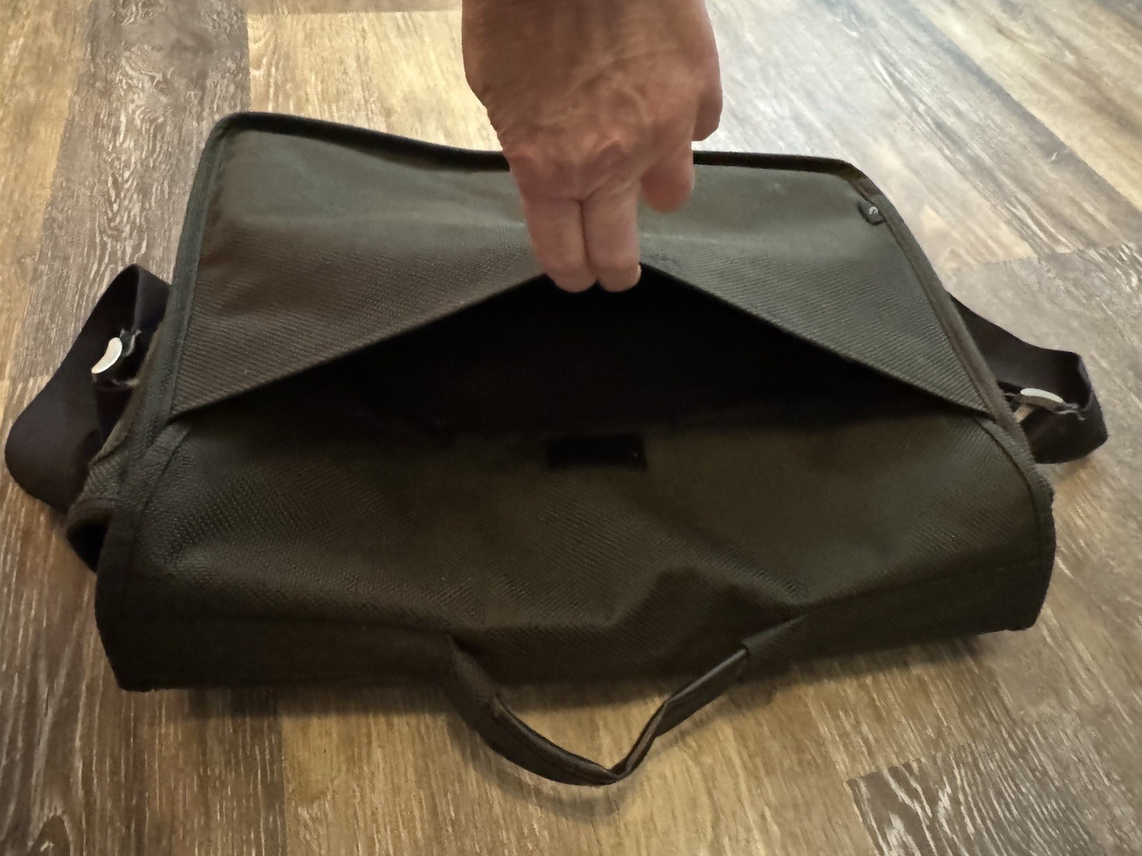 Khaki Green Thick Canvas Computer, Work Bag Strong Heavy Latch’s Lots Pockets
