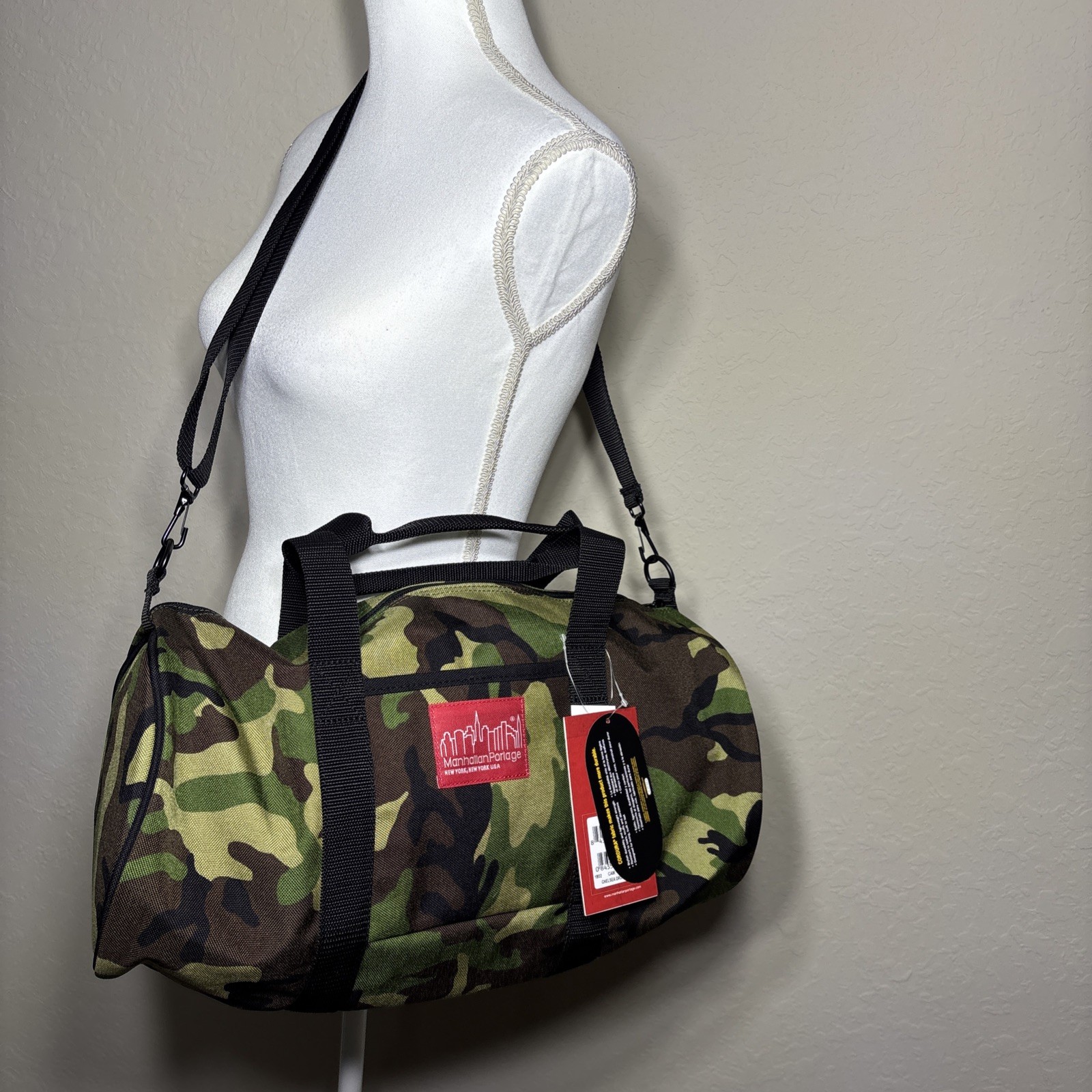 Manhattan Portage Camouflage Chelsea Duffel Bag 17.5″ Medium Unisex