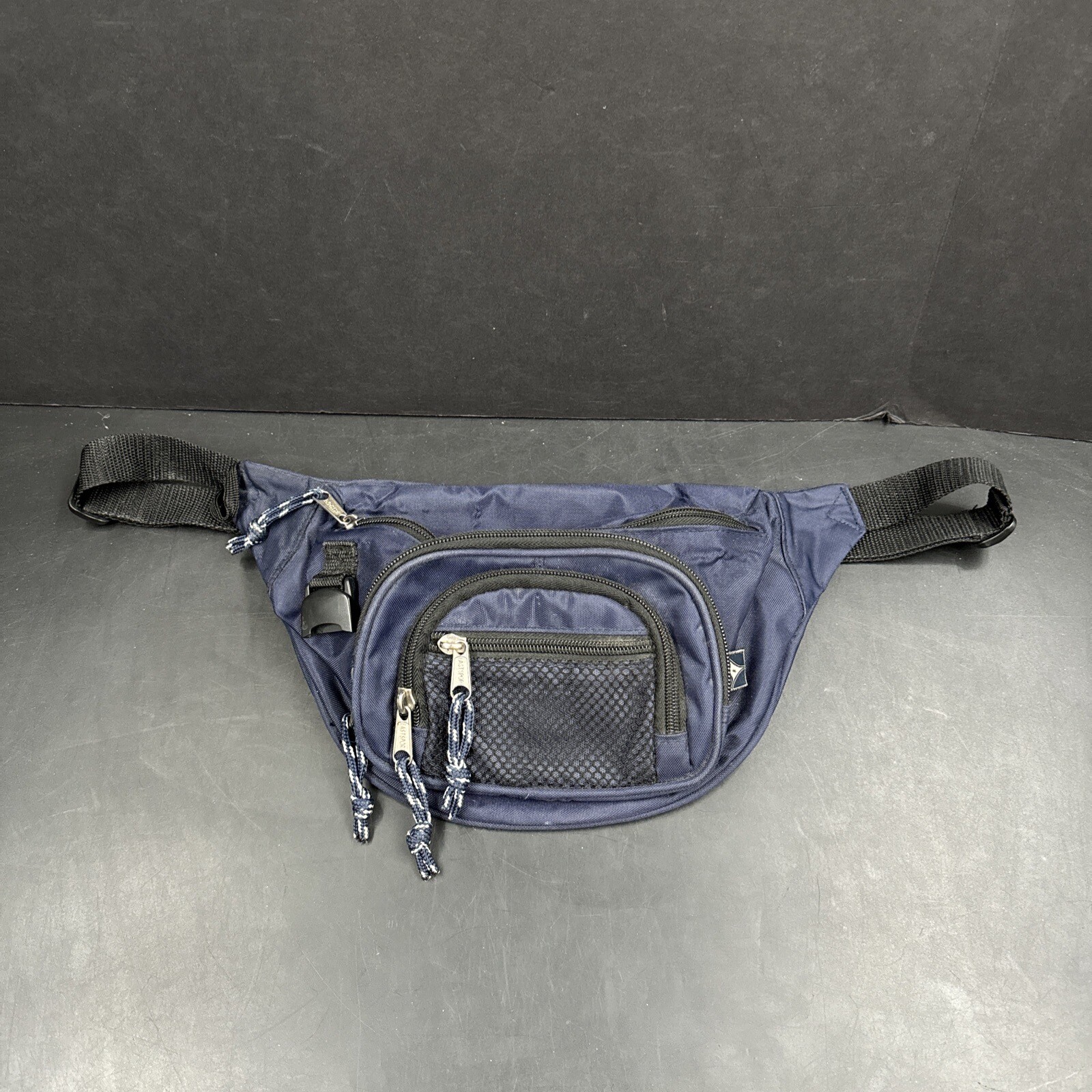 Eastsport Fanny Pack Waste Bag Belt Zip Pockets Vintage 90s Retro Navy Blue Hip
