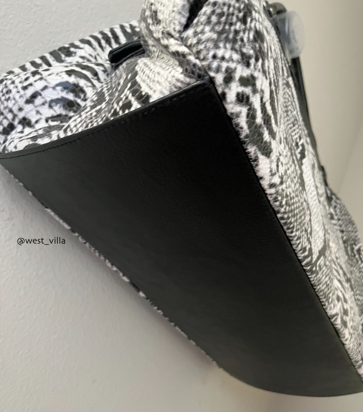 Snakeskin Weekender Tote Duffle Bag Soft Material White Black