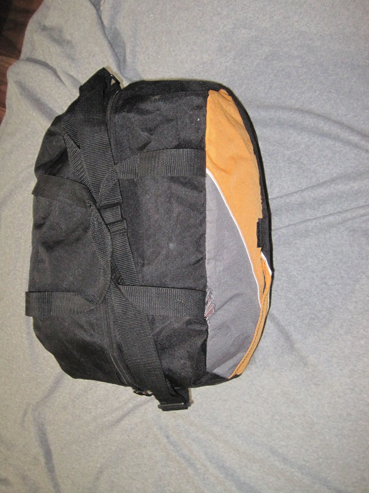 Gently Used Pason (Sm) Duffle Overnight Bag – Dome Top w/ Defect – See Photo