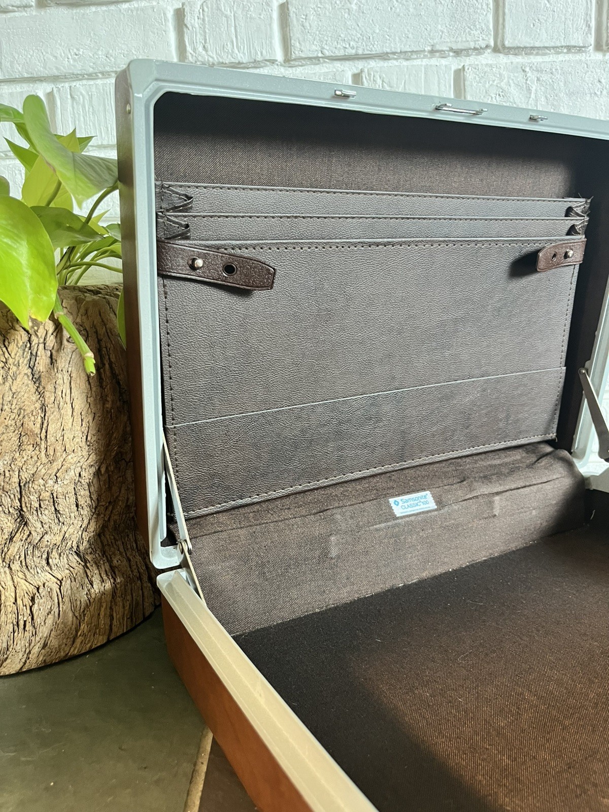 Vintage Samsonite Classic 100 Briefcase – Brown Hardshell Slim 3-Dial Combo Lock