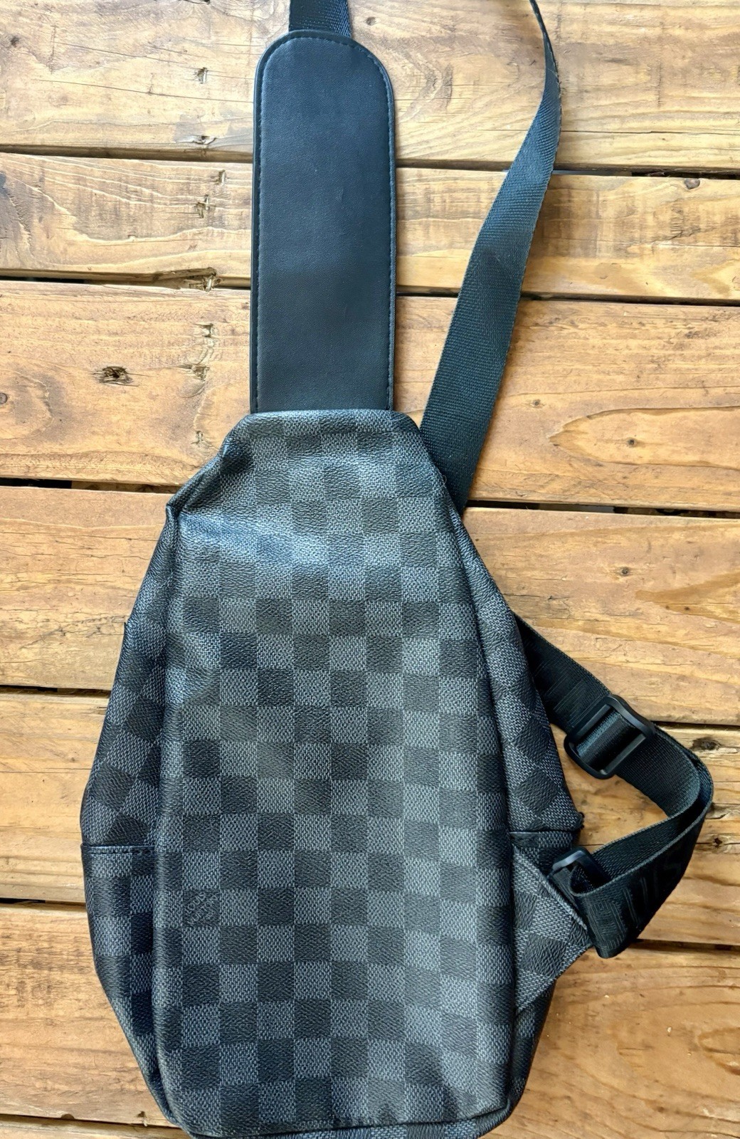 Louis Vuitton Damier Graphite Sling Crossbody Bag Zip, Adjustable Strap, Pockets