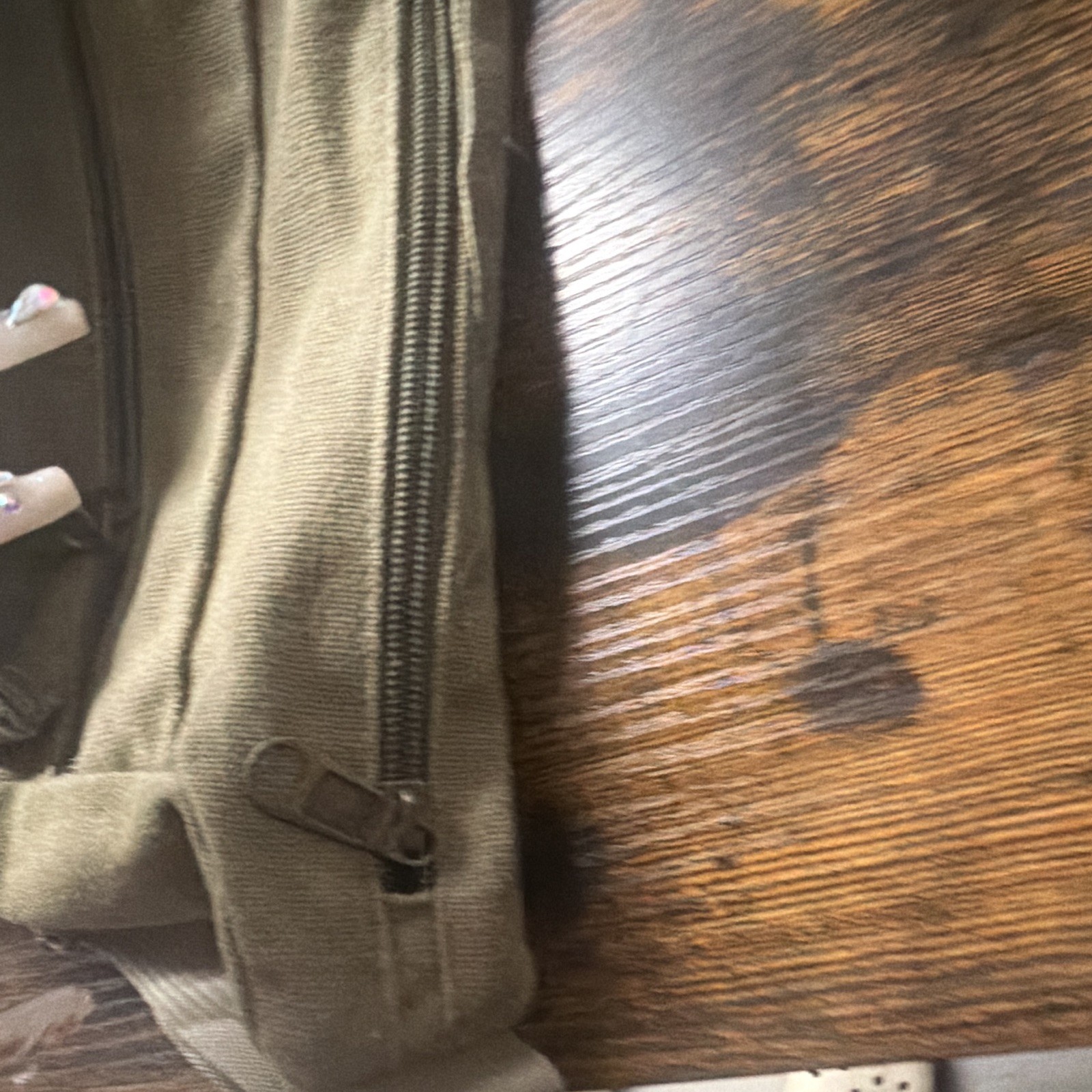 Green Solid Crossbody Messenger Bag Zip Closure Adjustable Strap Outer Pockets