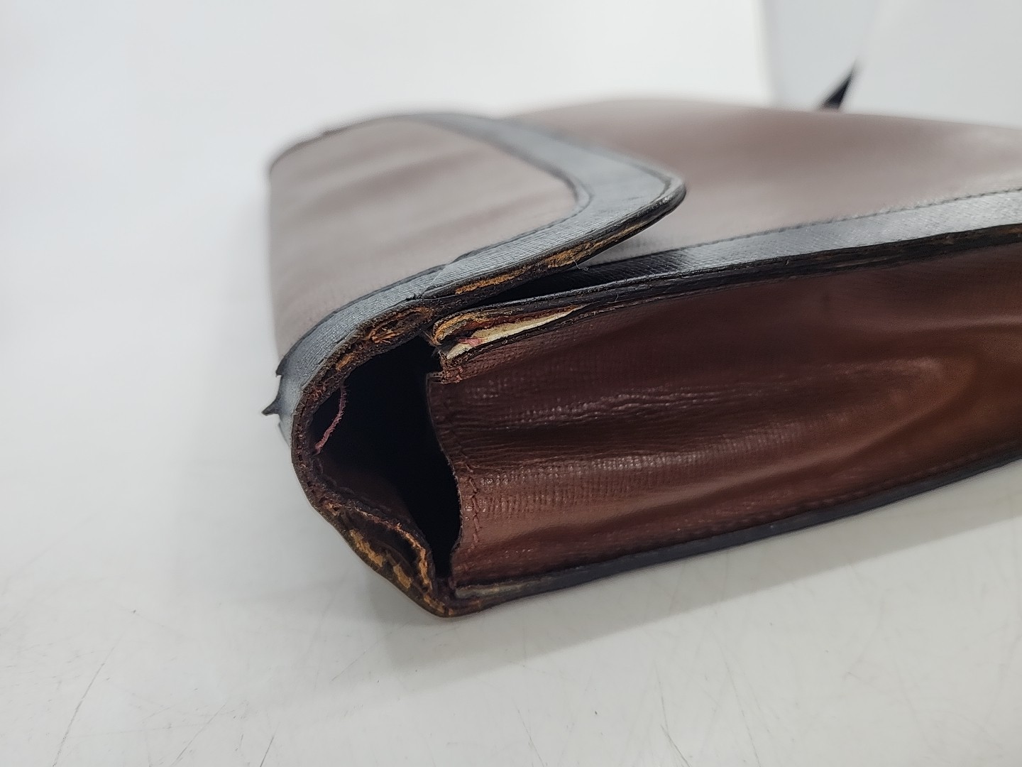 Vintage Mark Cross Leather Lockable Folder Portfolio Document Holder