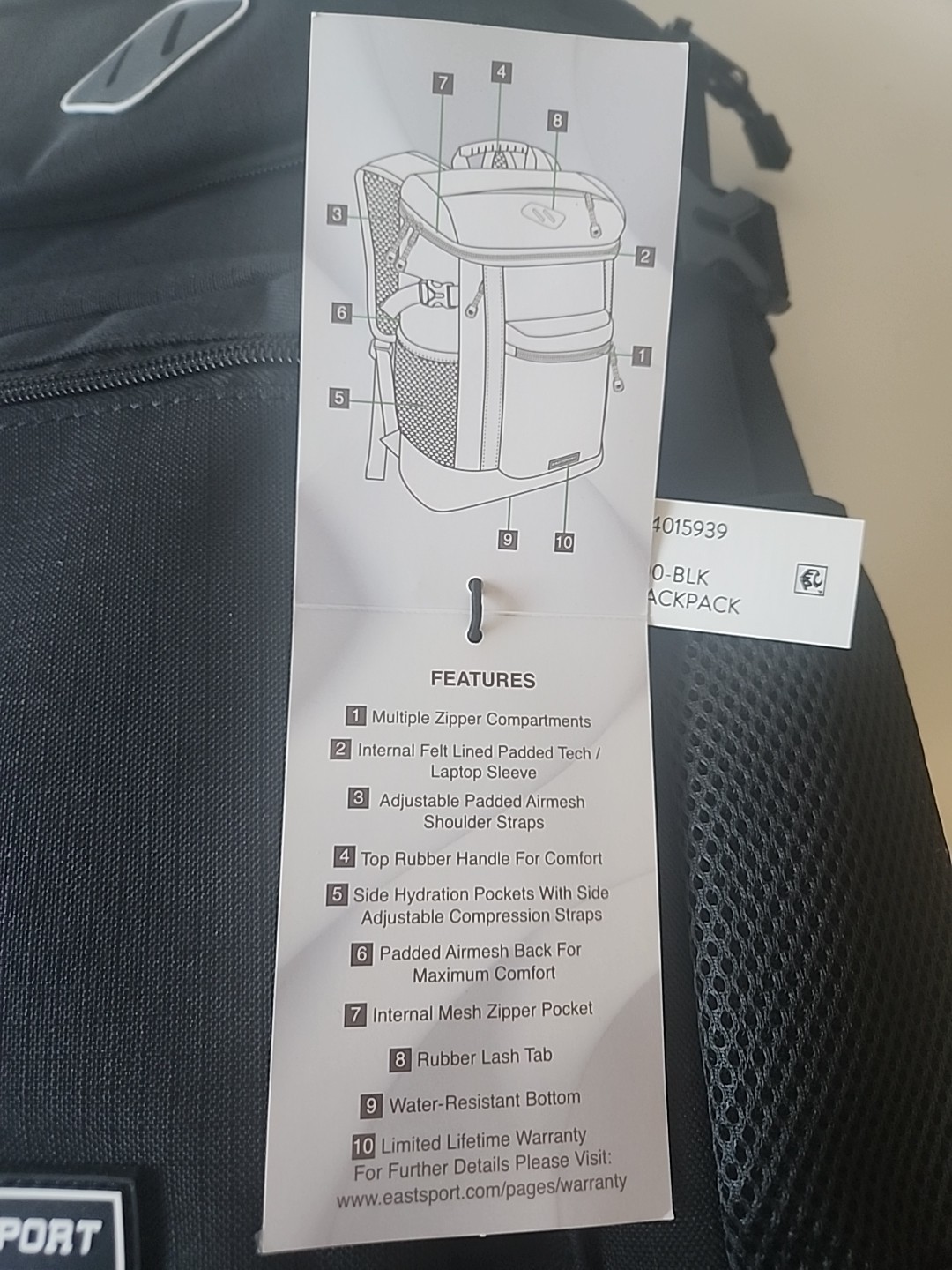 EASTSPORT 18.5 Inch Rival Backpack Black Dual Strap Water Resistant Bottom NEW