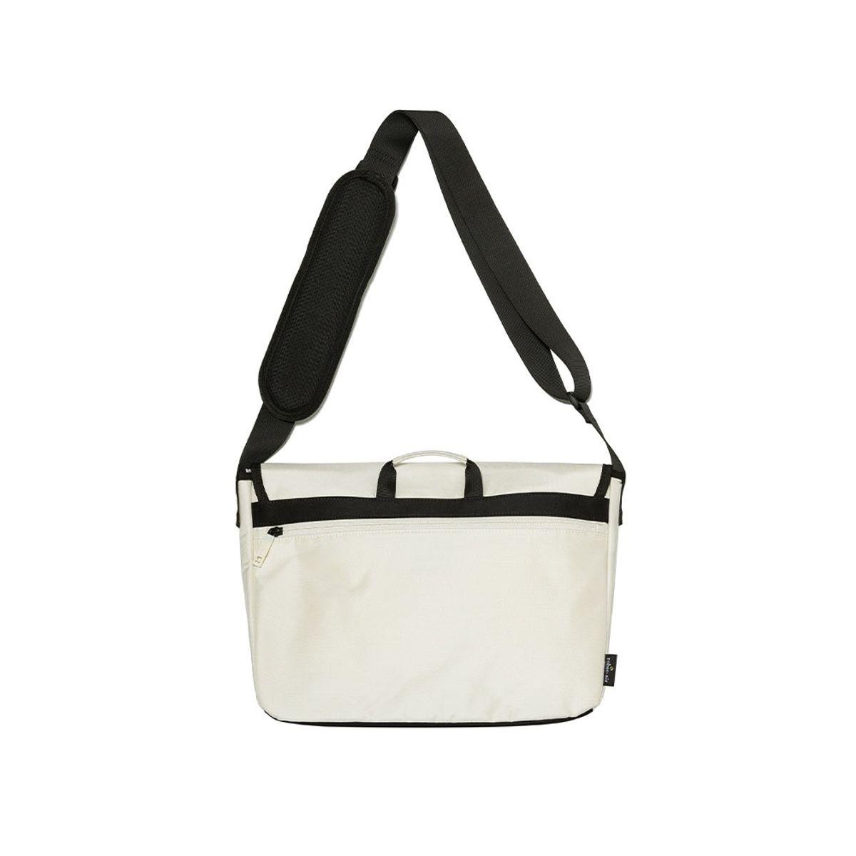 Genuine Kodak Foundy Medium Messenger Bag IVORY