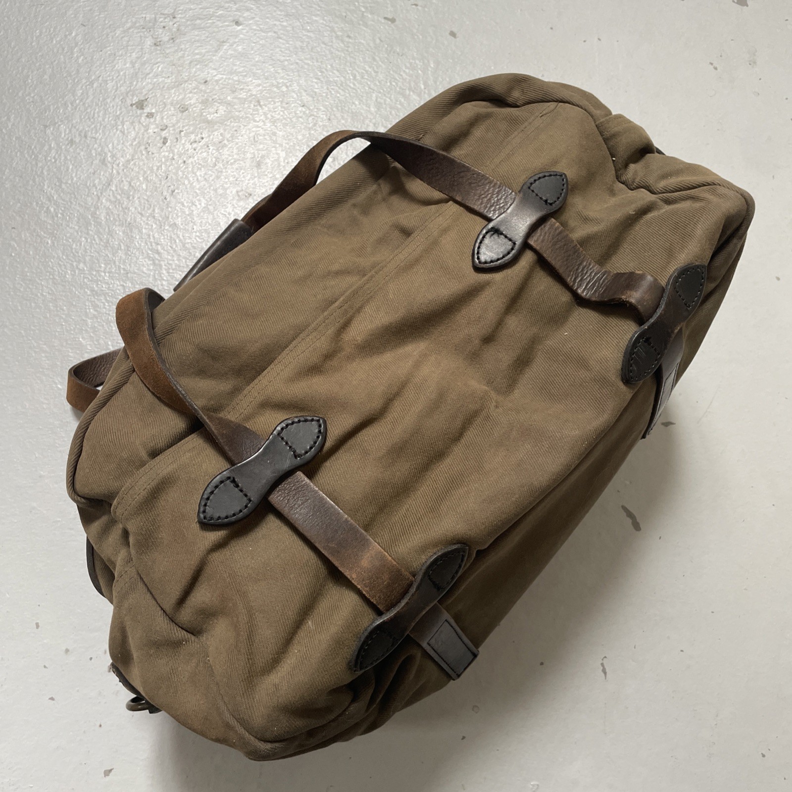 Vintage 1990s Filson Medium Duffle Talon Zipper Canvas Twill Travel Bag USA