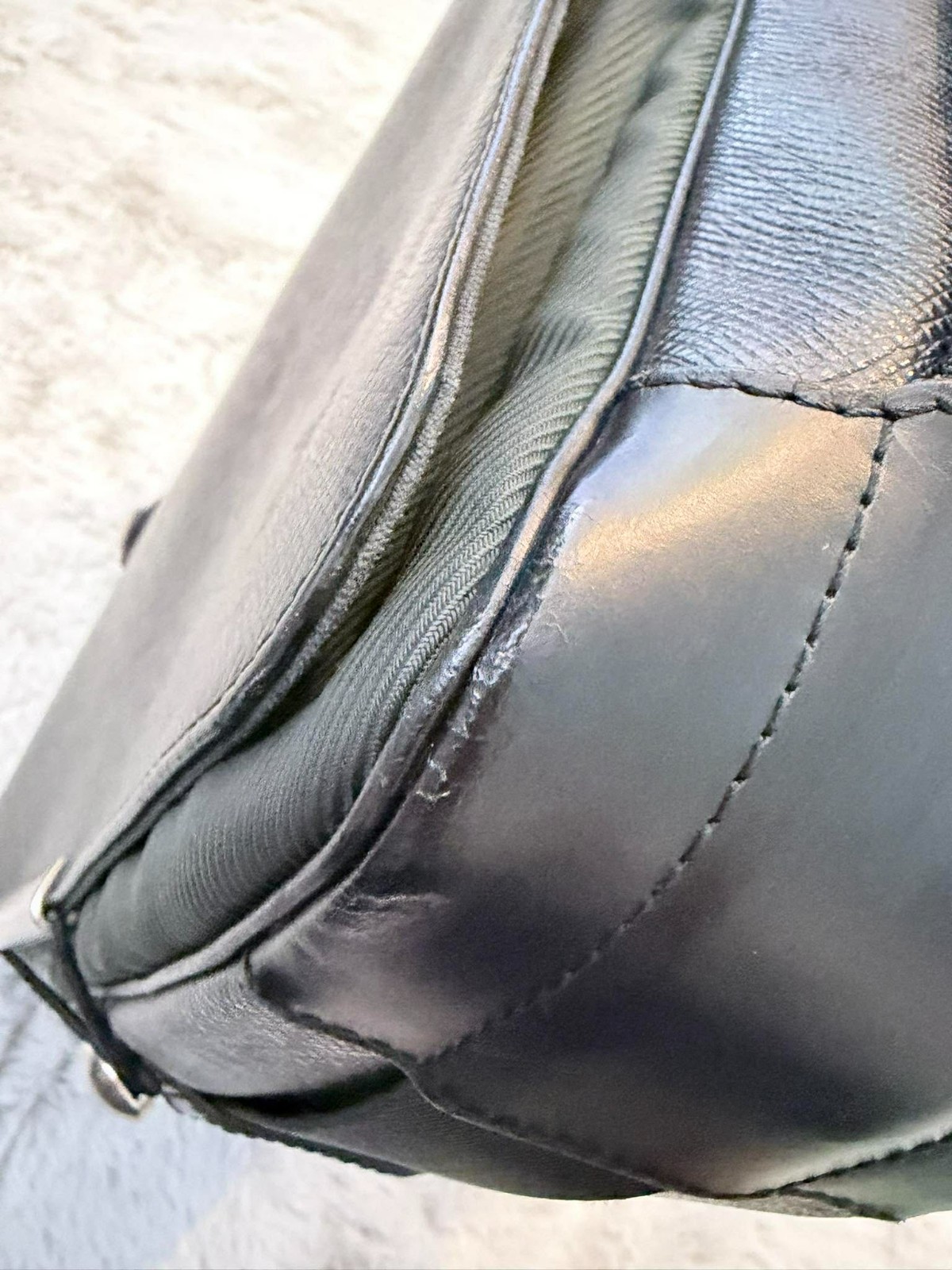 Louis Vuitton Viktor Messenger Bag Black Taiga Leather Crossbody Shoulder Bag LV