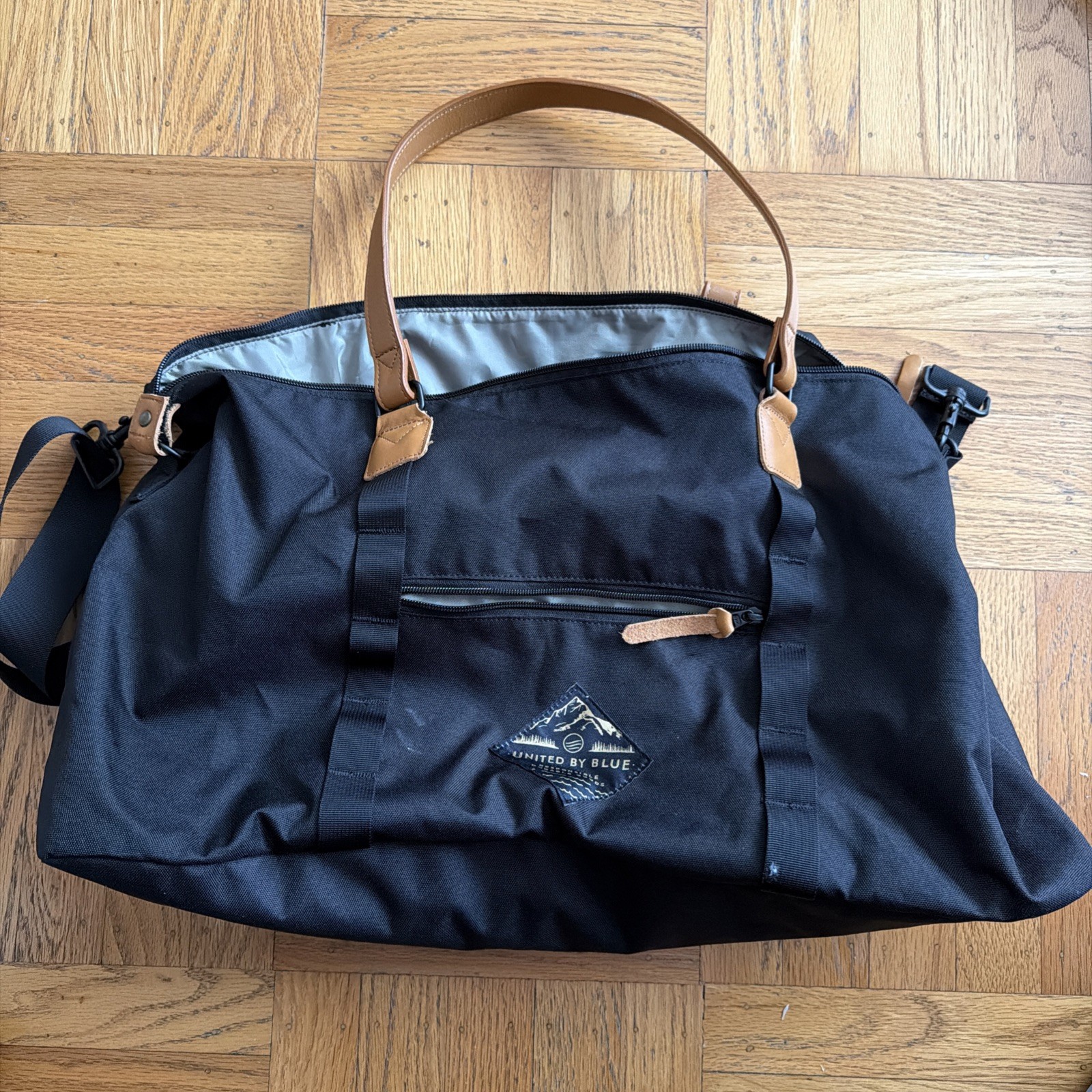 United By Blue Trail Weekender Bag – Black/Tan Leather 24L Duffel Travel Bag
