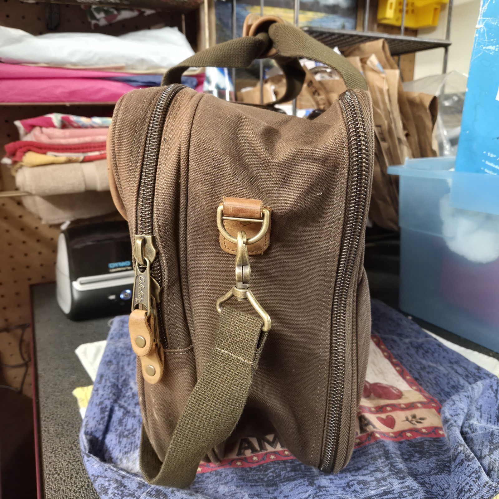 Cabela’s Brown Canvas & Leather Fishing Hunting Camping Large Travel Luggage Bag