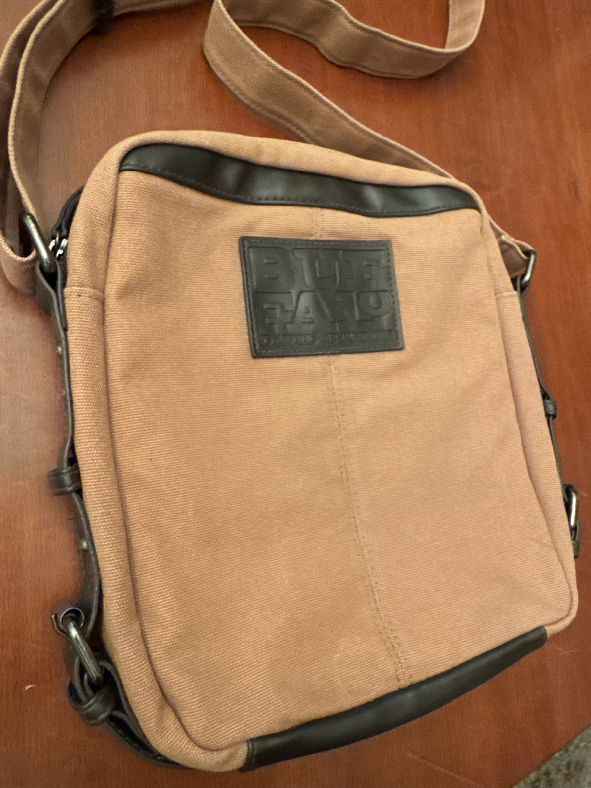 David Bitton Buffalo Messenger Crossbody Bag Brown/Tan Crossbody Unisex EUC