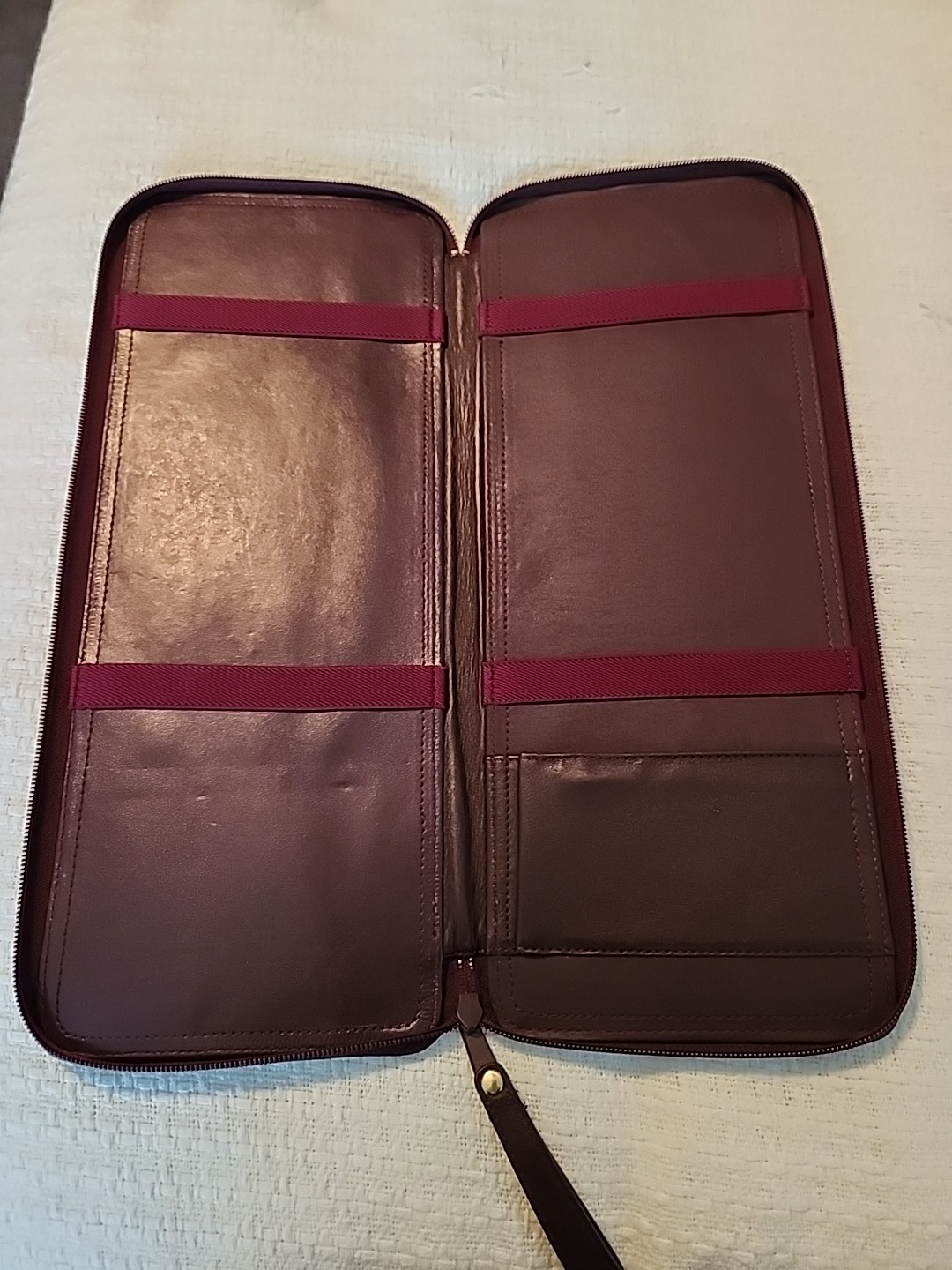 Maroon Colored Leather Tie Case For Travel & Business.