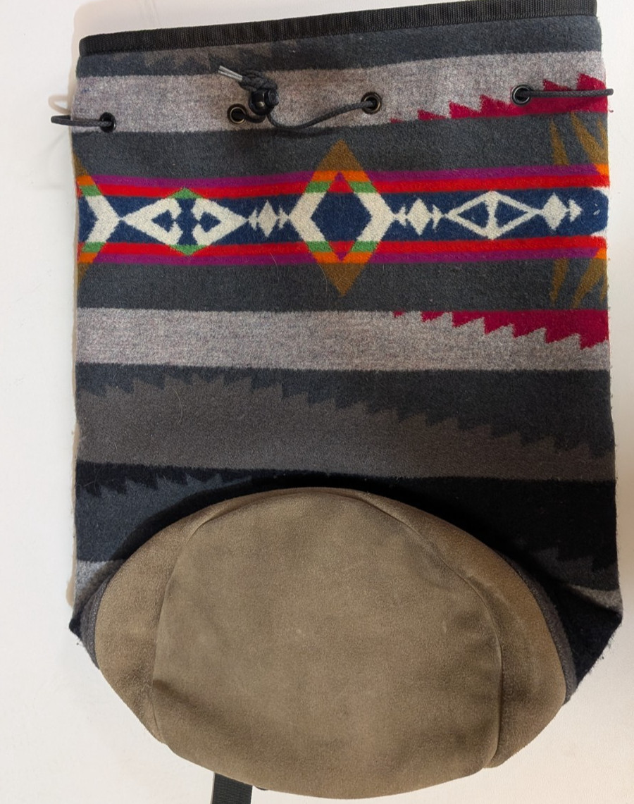 Vintage Pendleton Wool USA High Grade Western Wear One Strap Barrel Backpack Bag