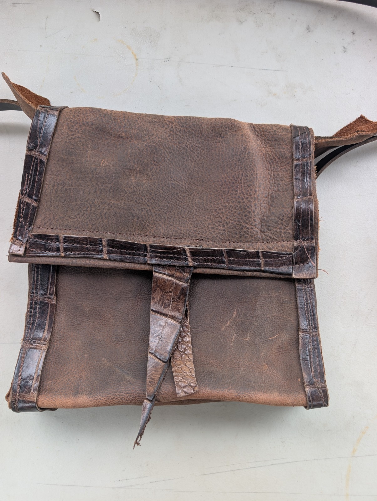 Kodiak Leather Cowhide Alligator distressed brown crossbody bag adjustable