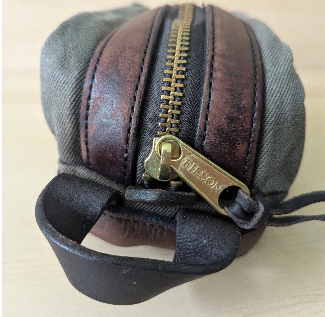 Filson 218 Rugged Twill Travel Kit | Otter Green Dopp Bag Leather Made in USA G