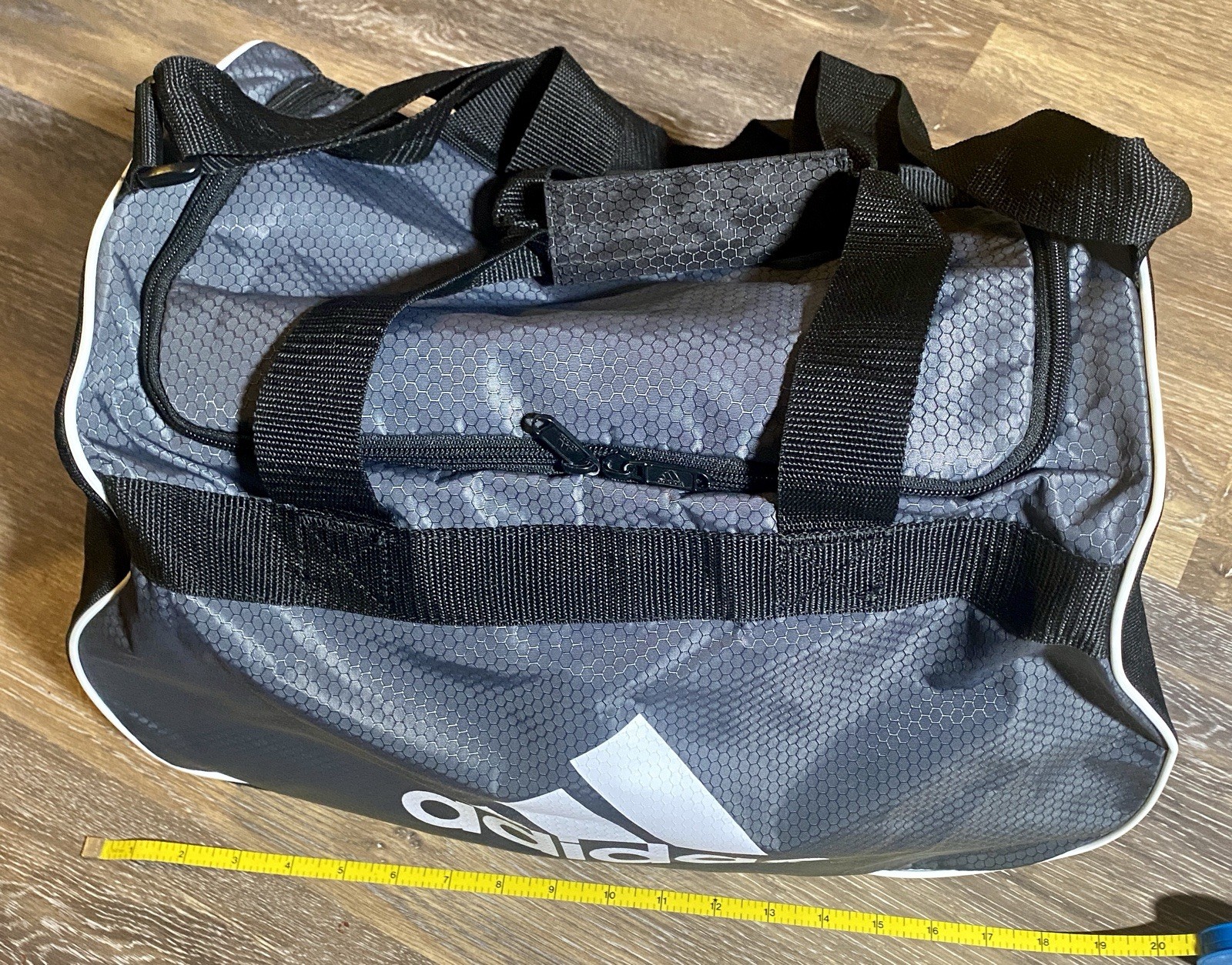 Adidas Diablo II Solid Small 18” Gym Bag Locker Wonder Silver Grey Hex Pattern