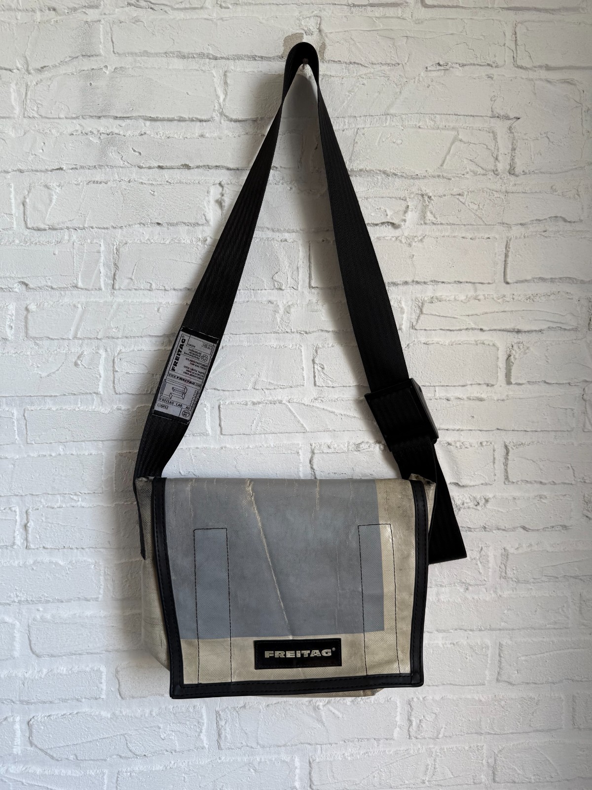 Freitag f41 beige gray messanger bag
