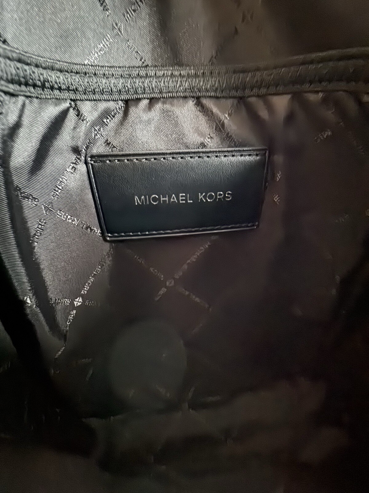 MICHAEL KORS COOPER MEDIUM SHOULDER CROSSBODY FLIGHT BAG MK BRIGHT WHITE/BLACK