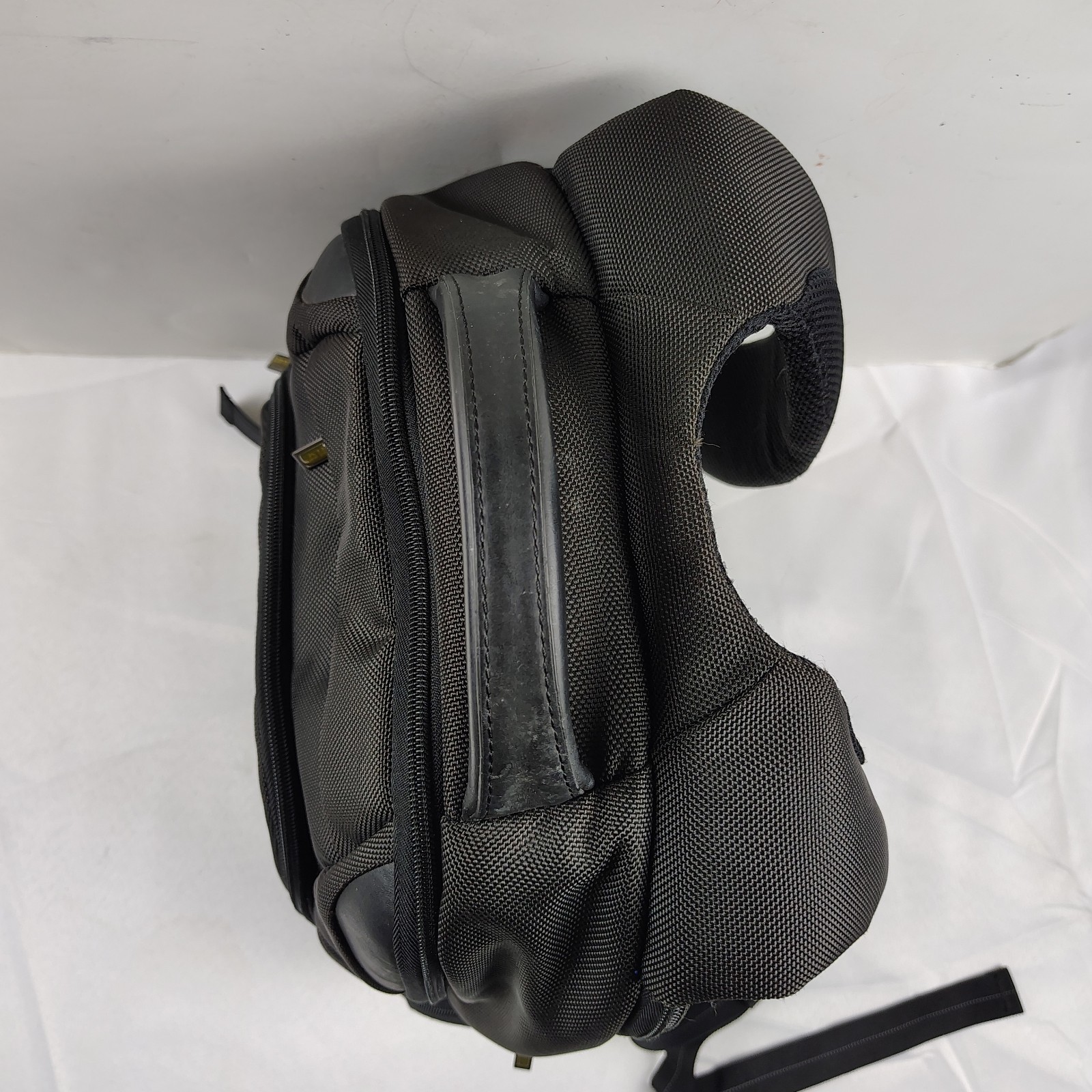 Delsey Paris Icones Quarterback Plus 2 Compartment Laptop Backpack ~14″x12″x6″