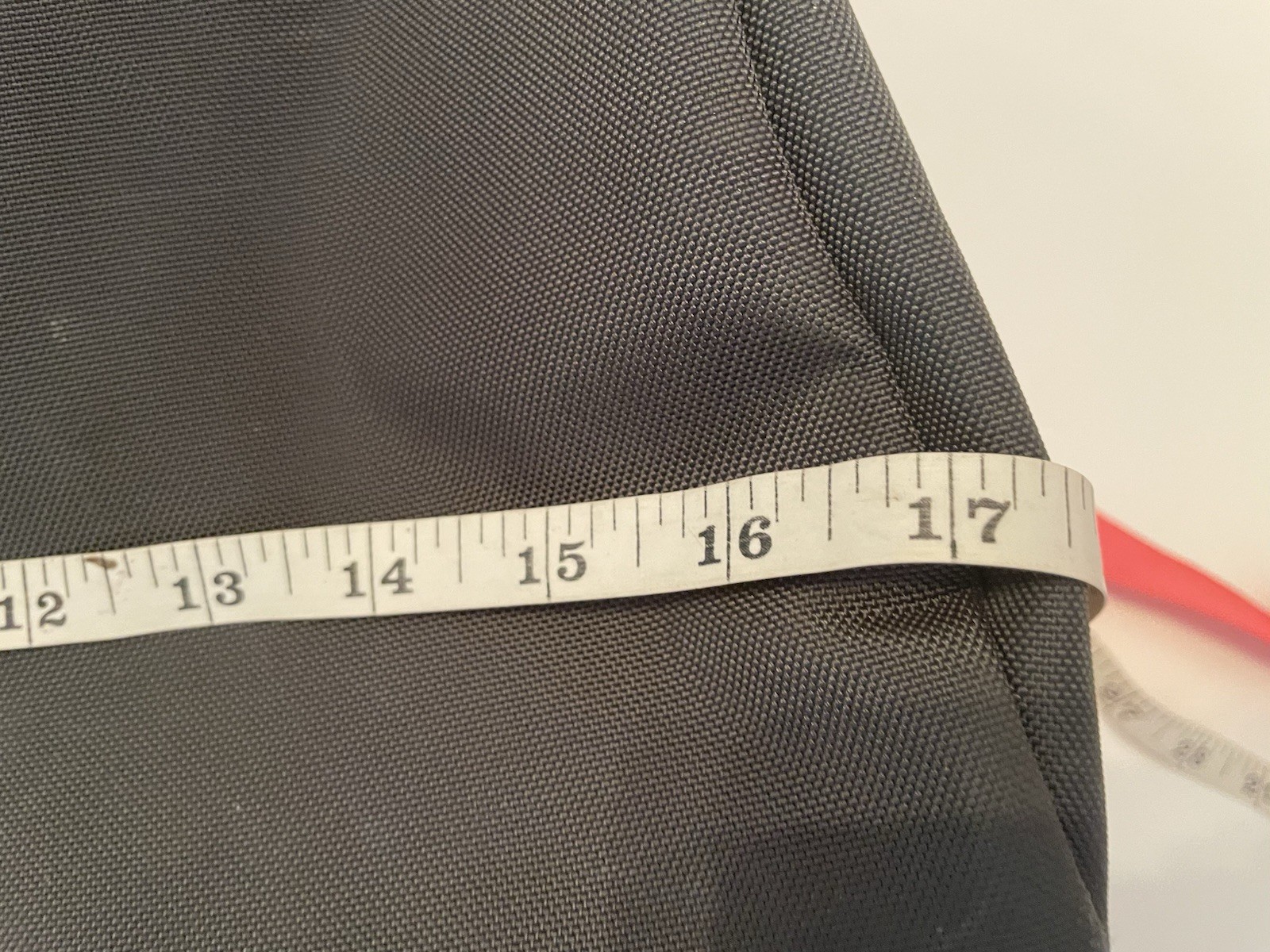 THE NORTH FACE BASE CAMP DUFFEL BAG Grey 50L 10x11x17” See Pics Zipper Closure