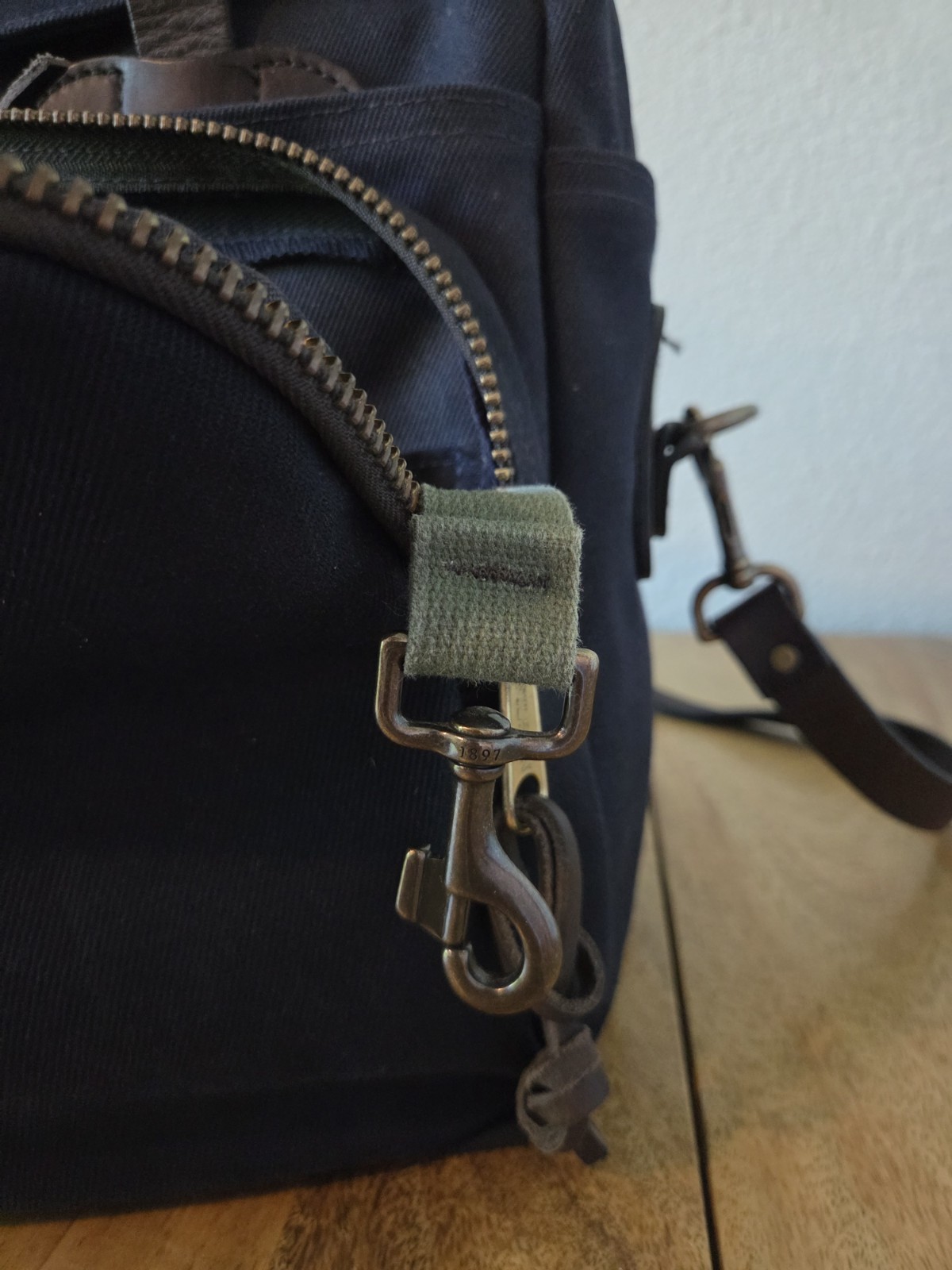 Filson Rugged Twill Padded Computer Bag | Navy | USA Made | MSRP $625 | Rare
