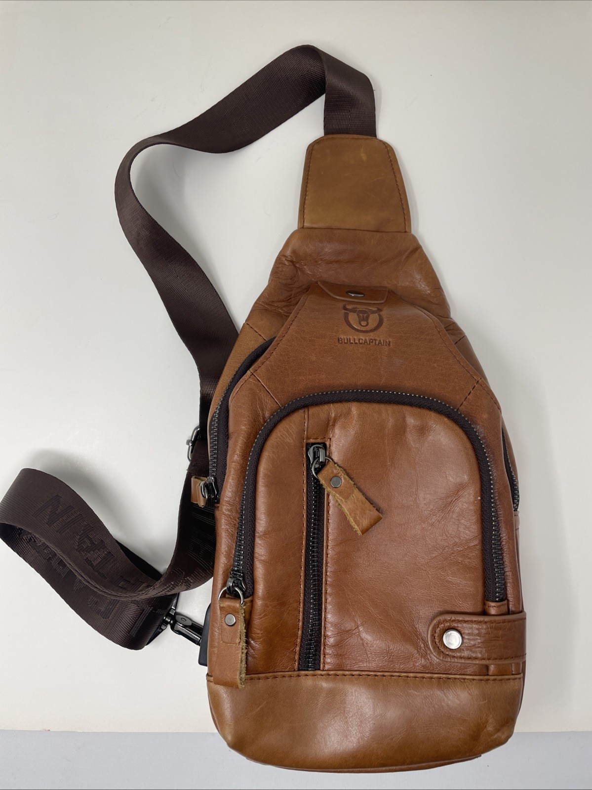 Men’s BULLCAPTAIN Genuine Leather Bag w/ USB Port Crossbody Shoulder Sling