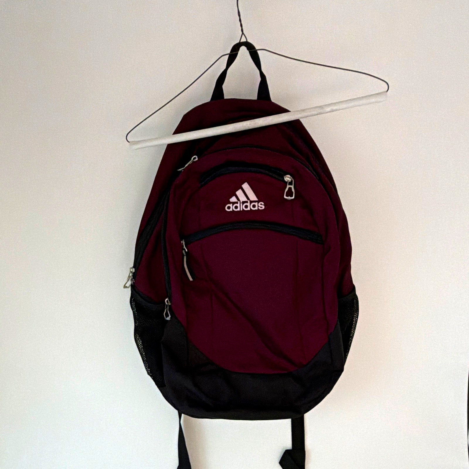 adidas Backpack Burgundy Black Adjustable Padded Straps Mesh Pocket Zip