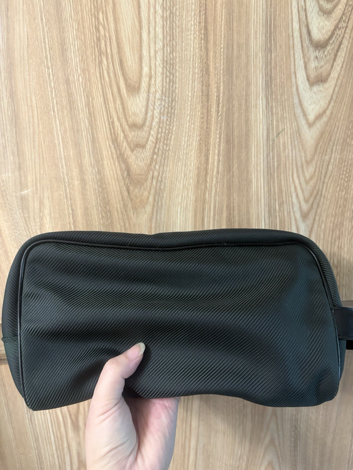 Auth Louis Vuitton Toiletry Bag