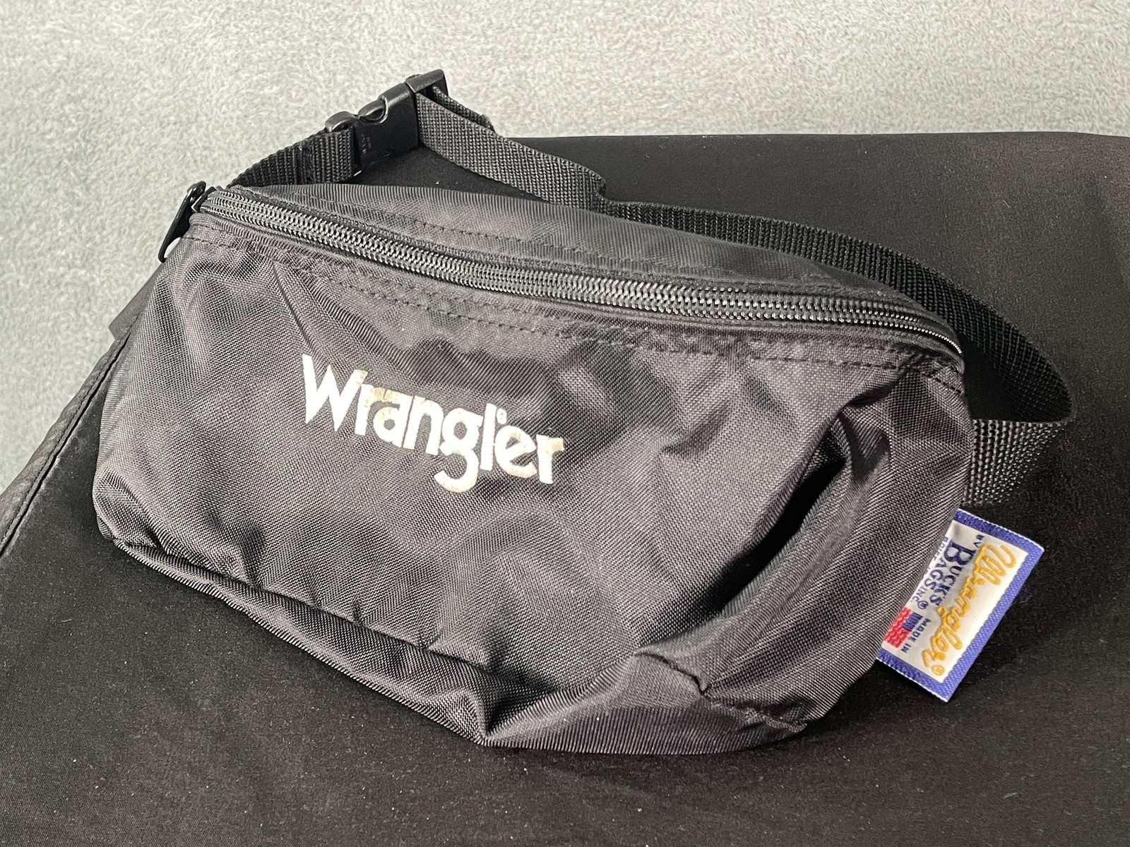VTG Wrangler Belt Bag Size Small Black Nylon Fanny Pack Buck’s USA Made Travel