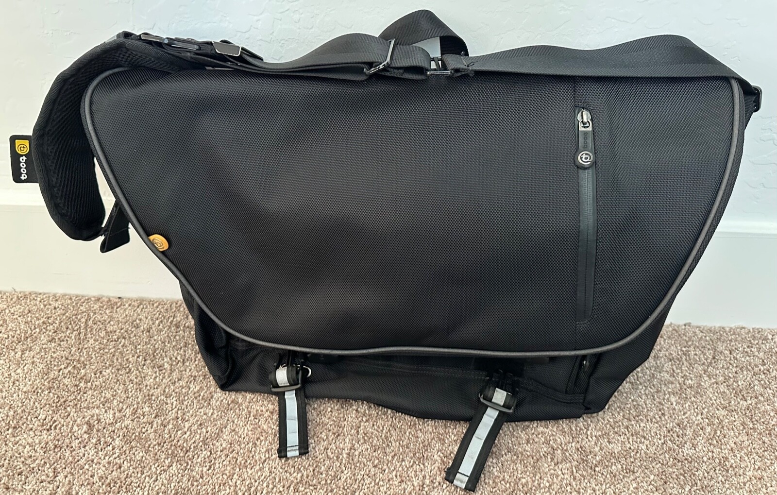 BOOG Messenger Laptop Briefcase BAG NICE EURO BAG
