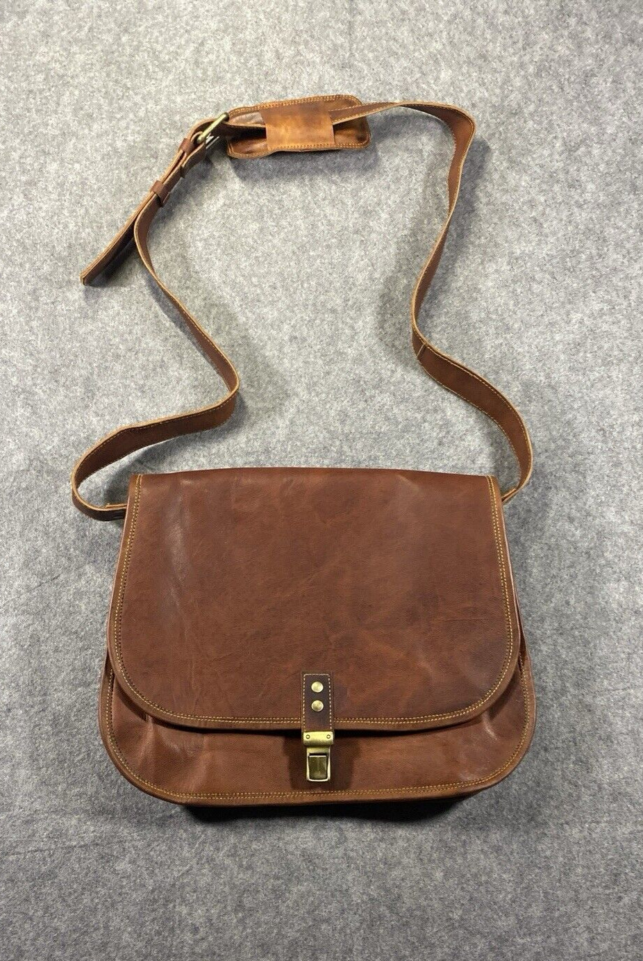 Komil’s Passion Leather Messenger Bag Brown Leather Briefcase Adjustable Strap