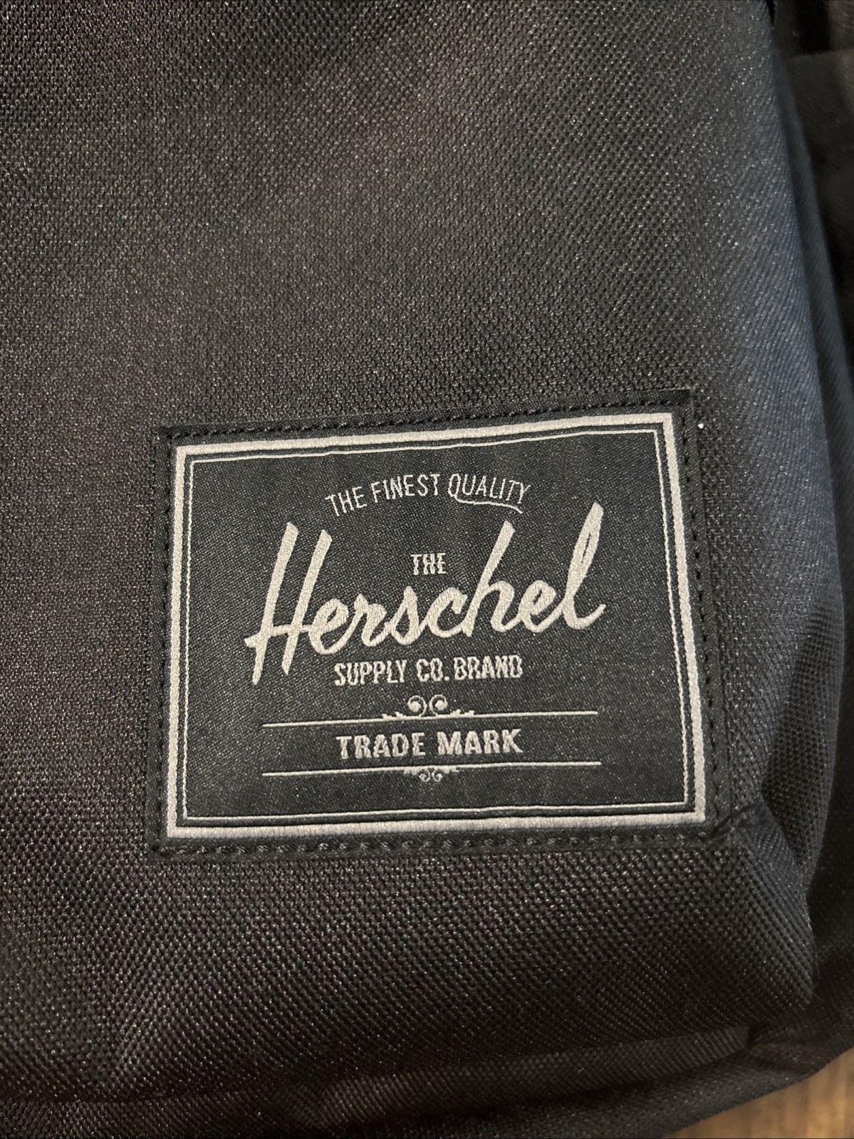 Herschel Supply Co Classic Backpack Black Canvas Polyester School Travel Medium