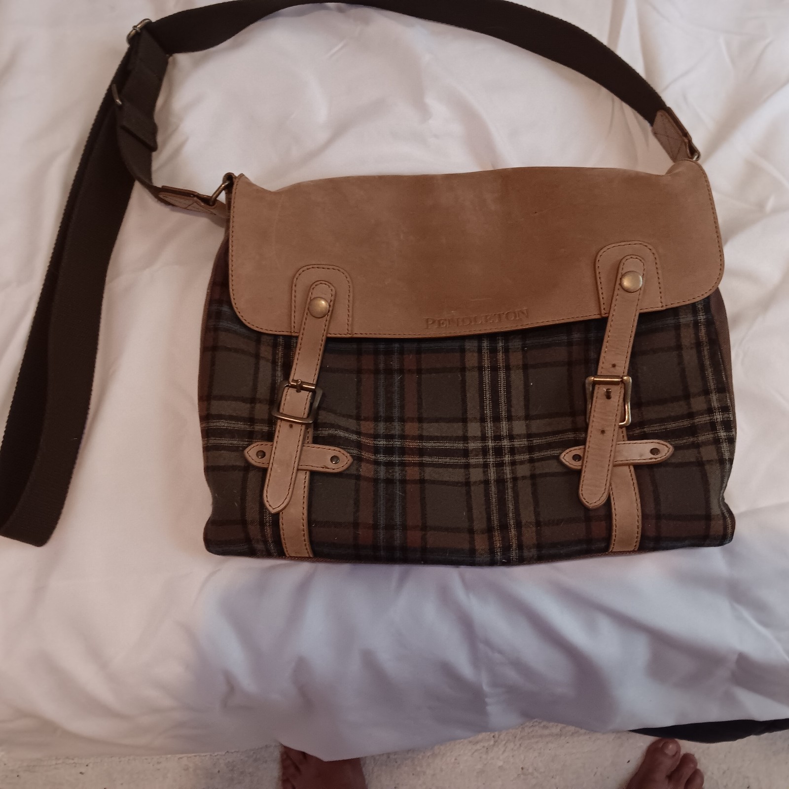 Pendleton Men’s Wool Plaid & Leather Messenger Bag w/Adjustable Crosssbody Strap