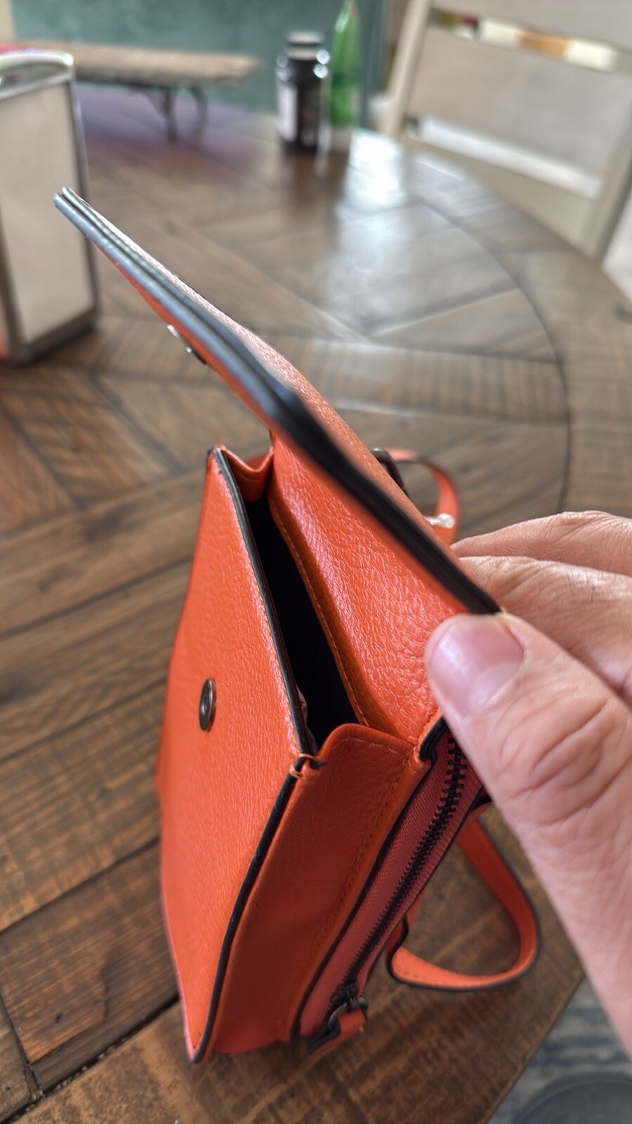 International Concepts Mini Crossbody Bag – Orange