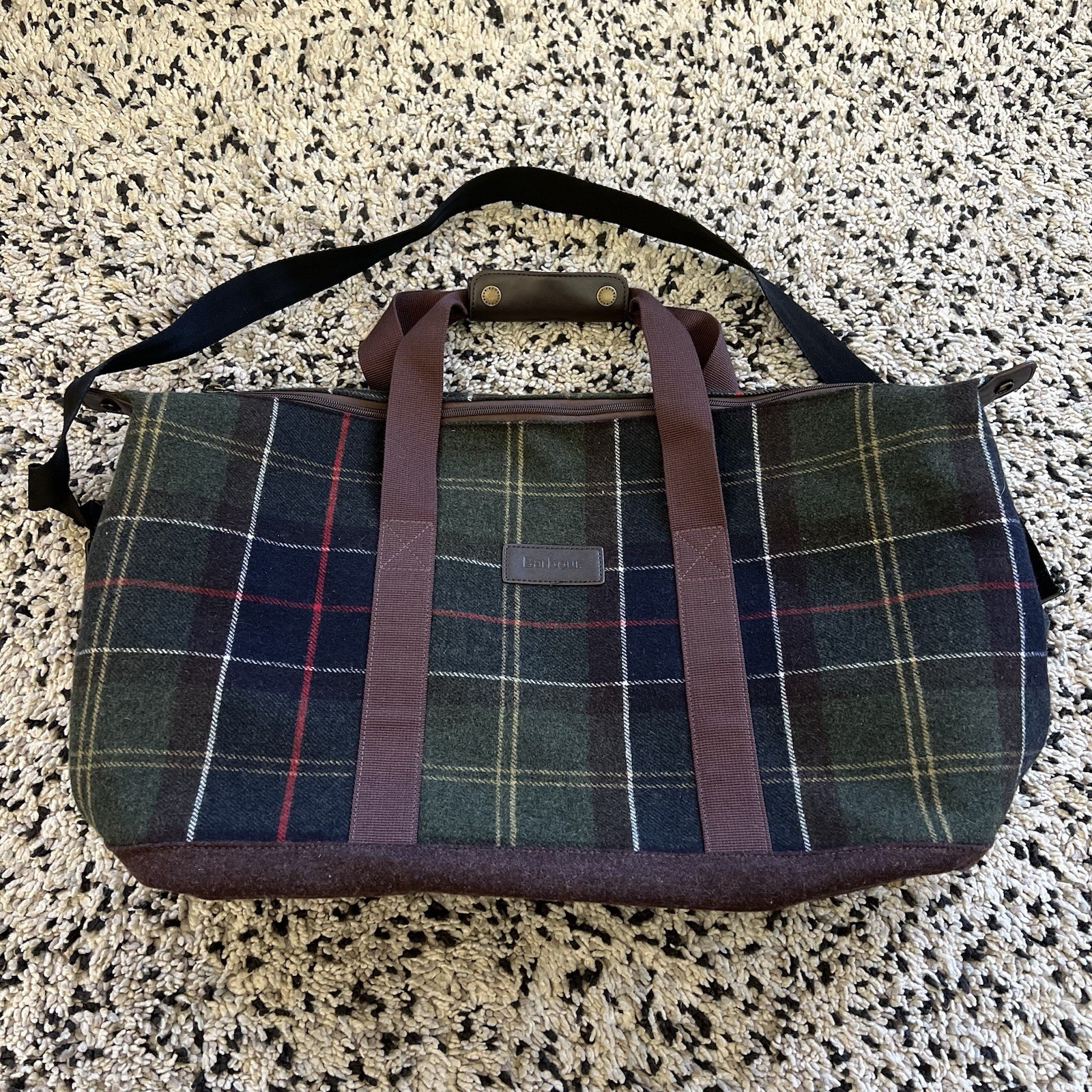 Barbour Men’s Classic Tartan Plaid Duffle Bag