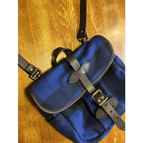 Filson Mackinaw Wool Small Shoulder Bag Blue Black Men’s Leather Straps USA Used