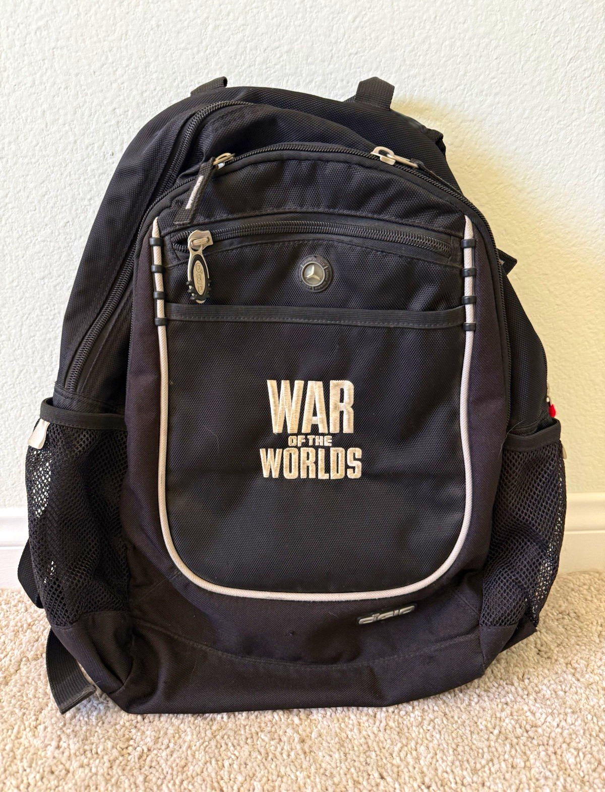 2000s OGIO War of the Worlds Black Large Backpack Padded Outer Pockets