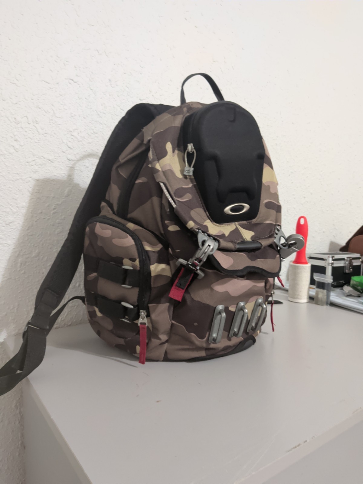 RARE OAKLEY KITCHEN SINK BACKPACK HERB CAMO 34L Tactical Field Gear Day Pack Bag
