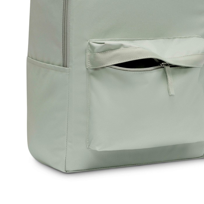 Nike Heritage Backpack Padded Adjustable Straps Laptop Sleeve DC4244 370 NWT