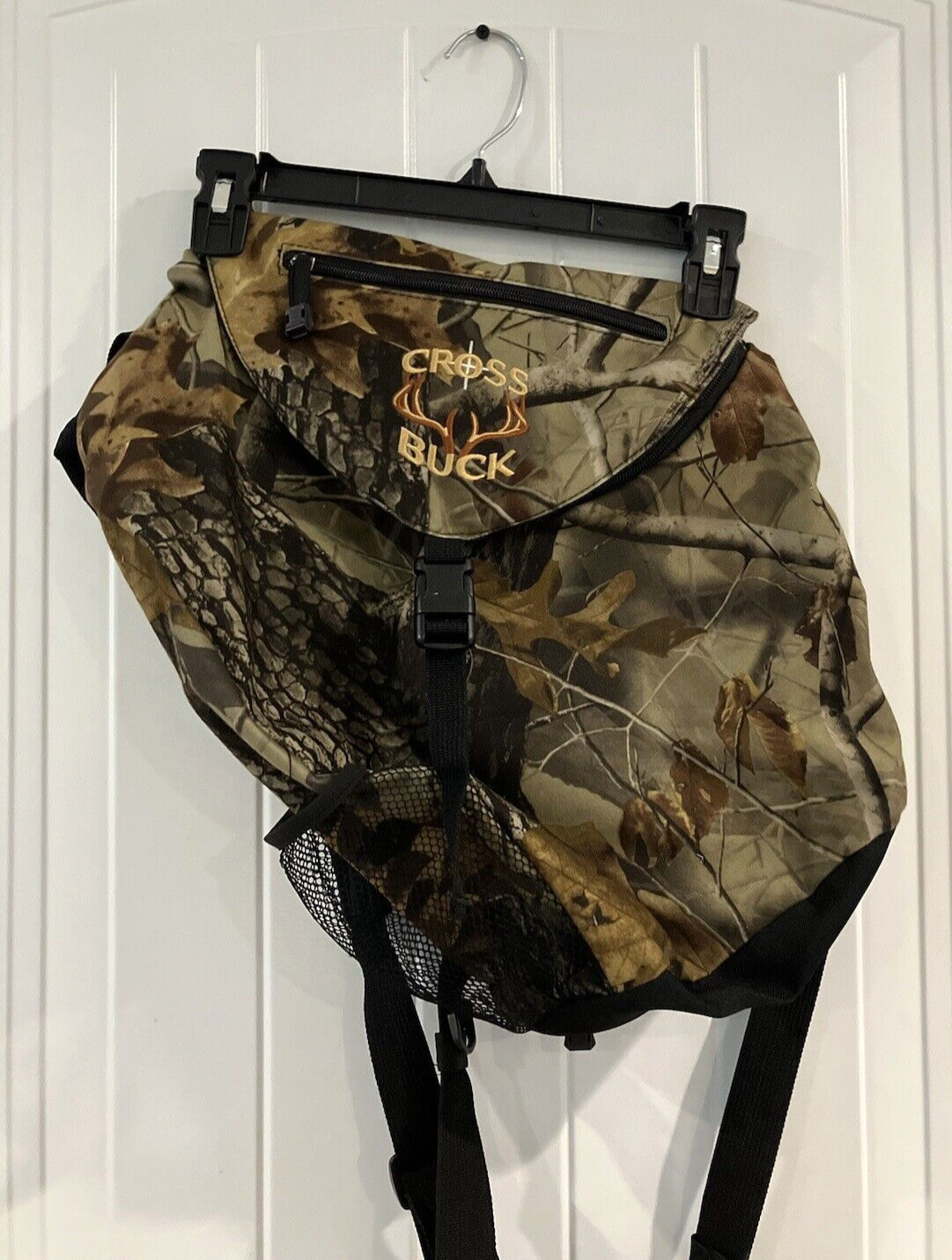 RealTree Crossbuck Camo Hunting Hiking Sling Style Daypack Bag w/ Waist Belt