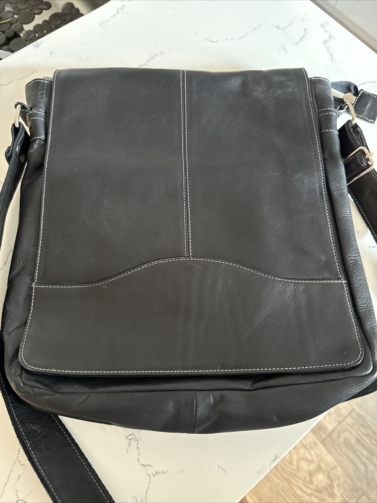 Colombia Black GENUINE LEATHER FLAP ZIP TOP MESSENGER SHOULDER BAG