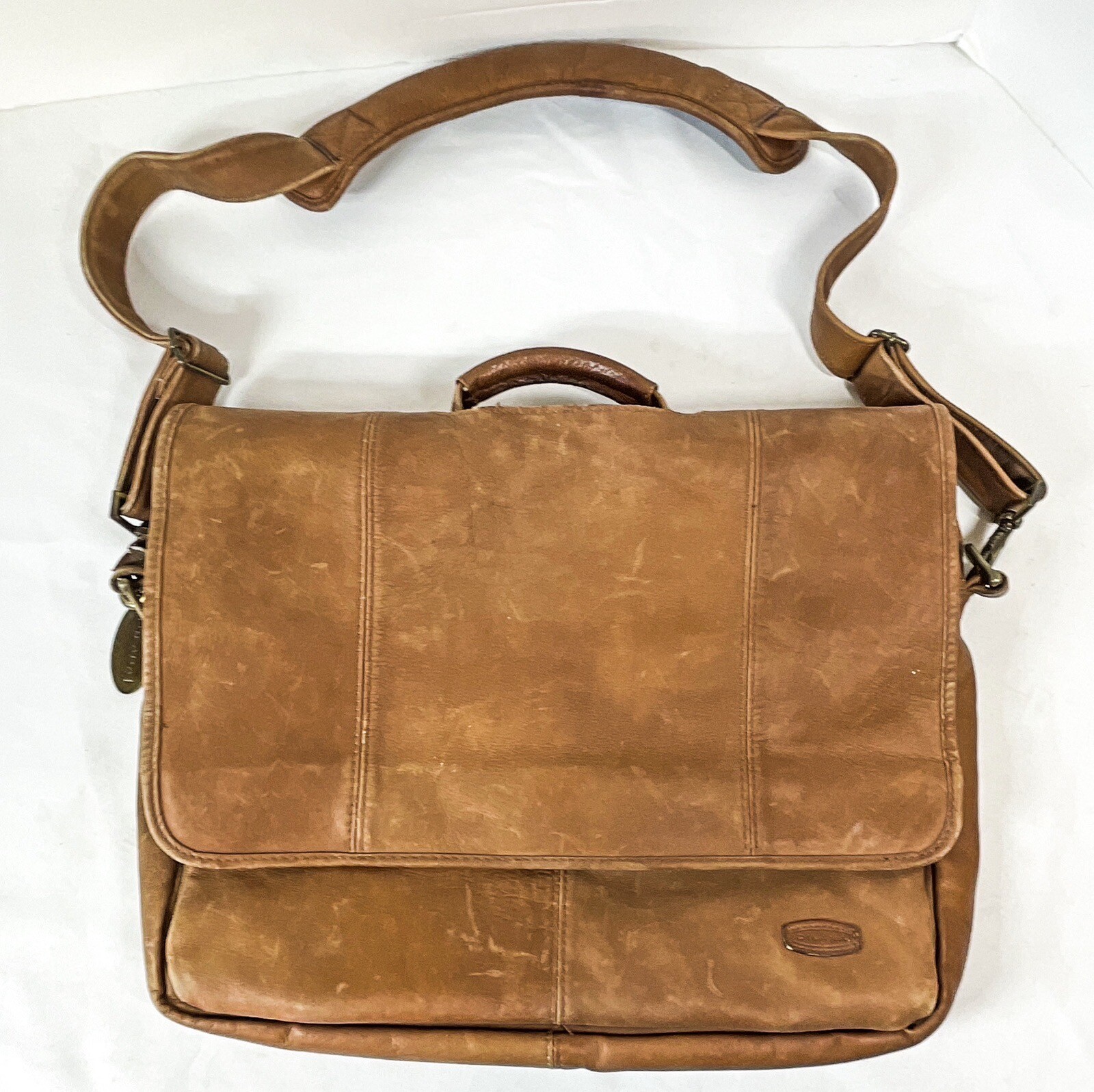 Dilana Leather Messenger Bag Laptop 16″ long X 12″ tall made in Columbia