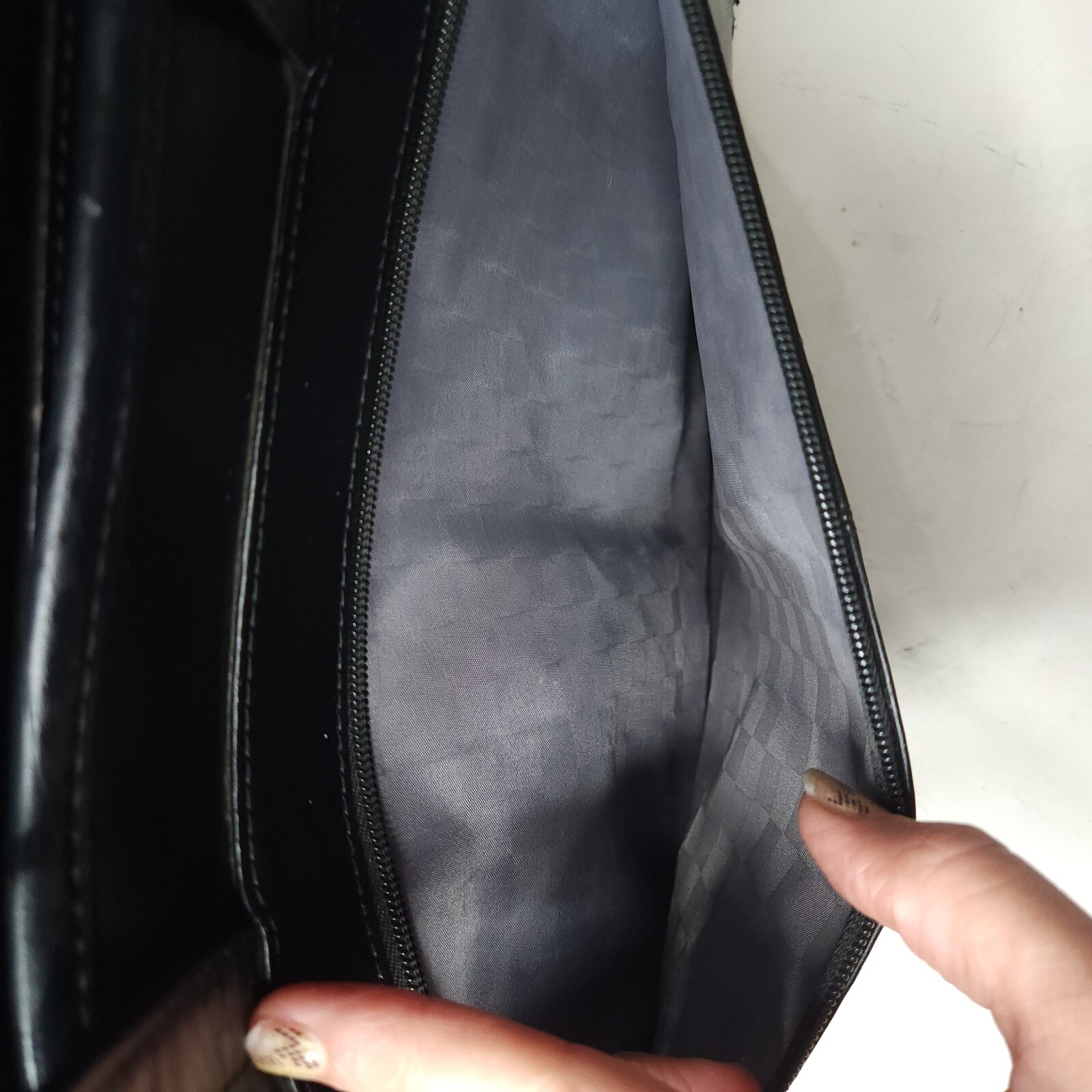 Samsonite Leather Slim Briefcase Computer Laptop Bag, Black (15.75 x 11.6 )