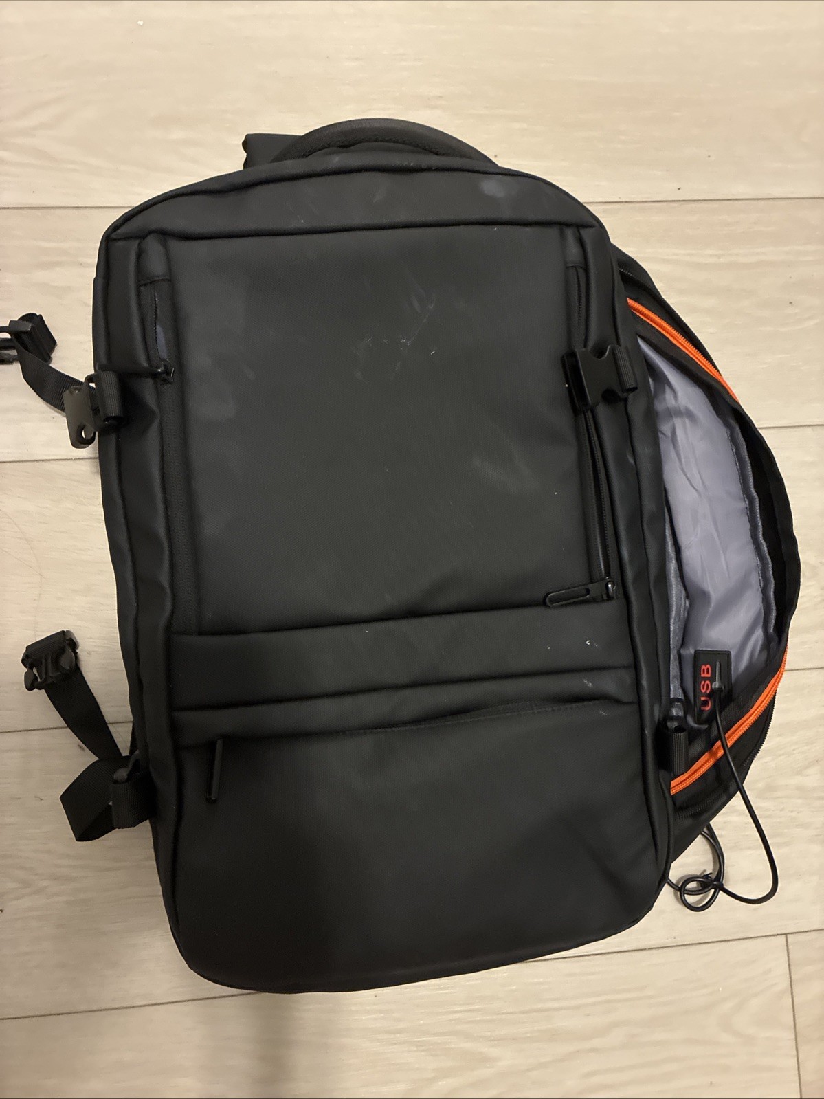 Labtop Bag With USB Charger