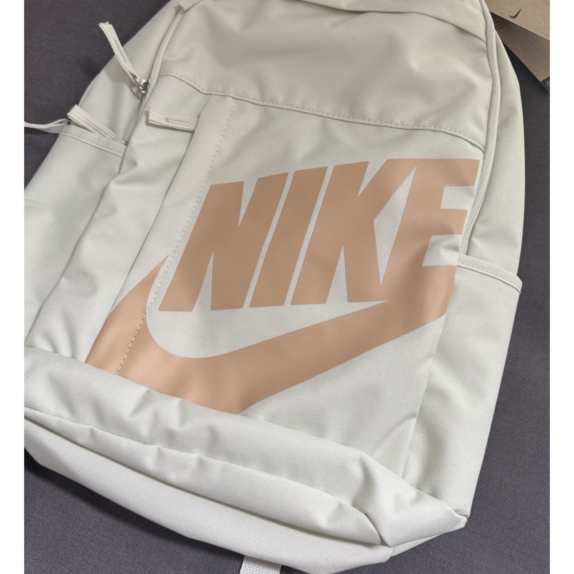 NIKE Elemental 21L School Backpack Travel Bag Glass Green Men’s *NEW* DD0559-020