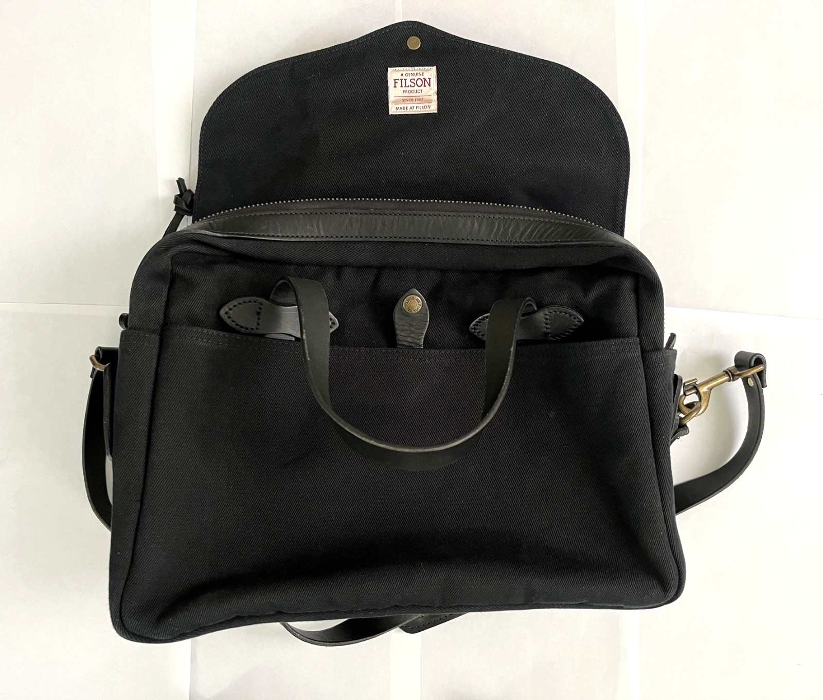Filson Twill Original Computer Bag | Style 70257 | Black | Made in USA